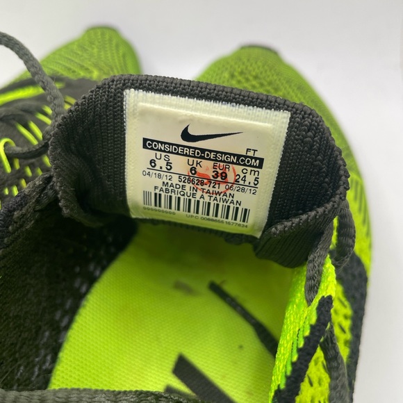 Nike Flyknit Racer 2013 - Volt - Picture 4 of 5